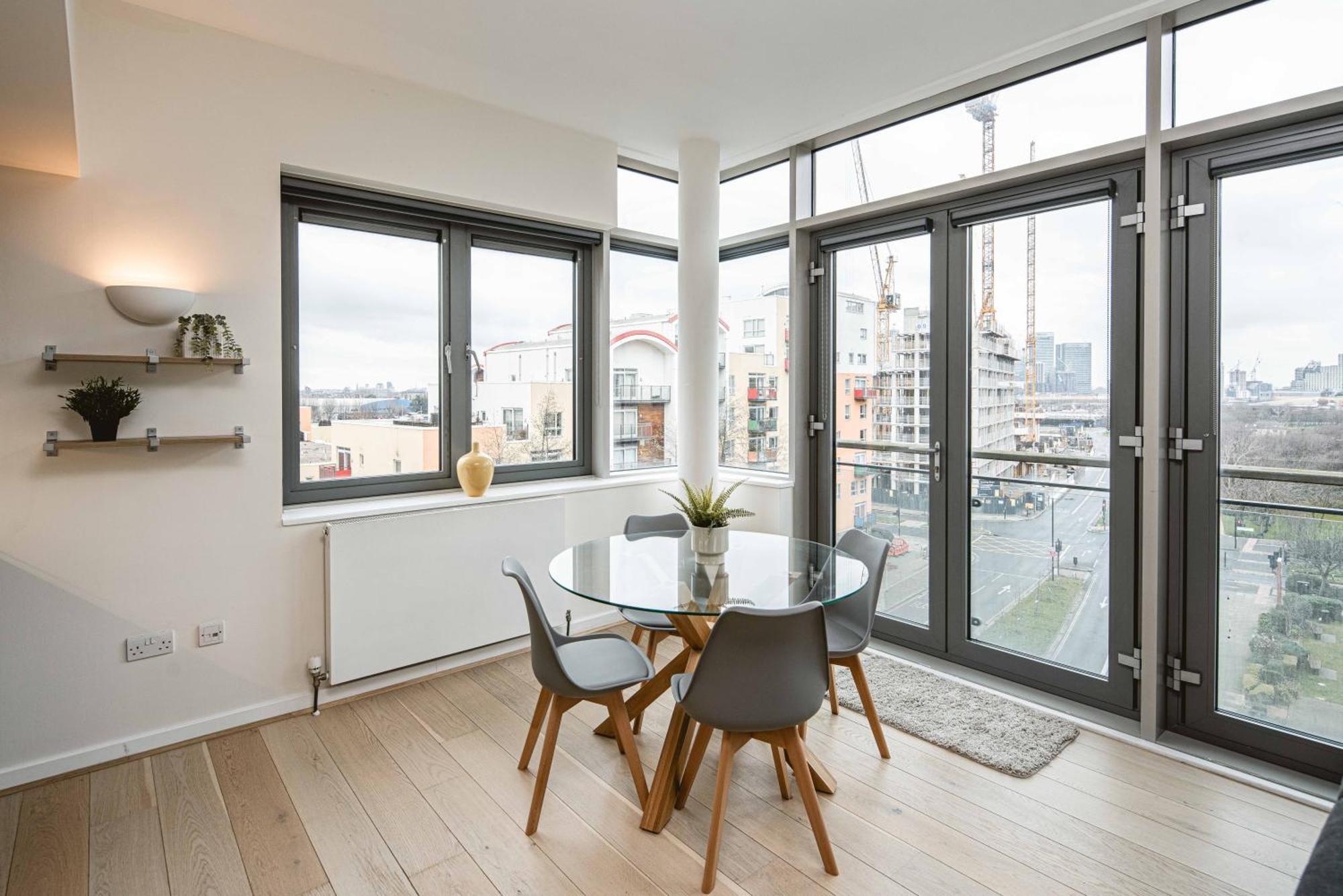Beautiful Penthouse Apartment With Private Terrace In Greenwich Peninsula Londra Exterior foto